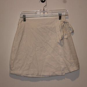 ASOS White Wrap Mini Skirts Women's Size 6